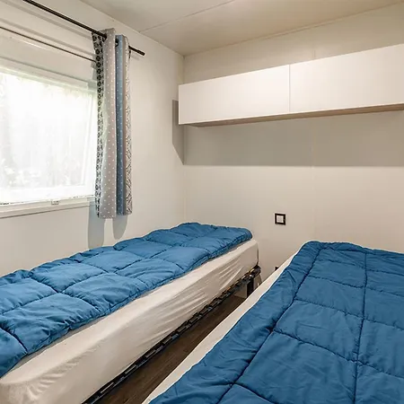 Mobil-home Accueillant Animaux - 8 Pers. - Api-1-52-2431 *