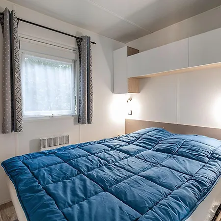 Camping Mobil-home Accueillant Animaux - 8 Pers. - Api-1-52-2431